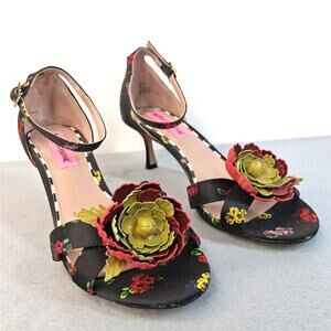 Betsey Johnson Kitten Heel Pumps Shoes Women's 6.5M Black w/ Flowers